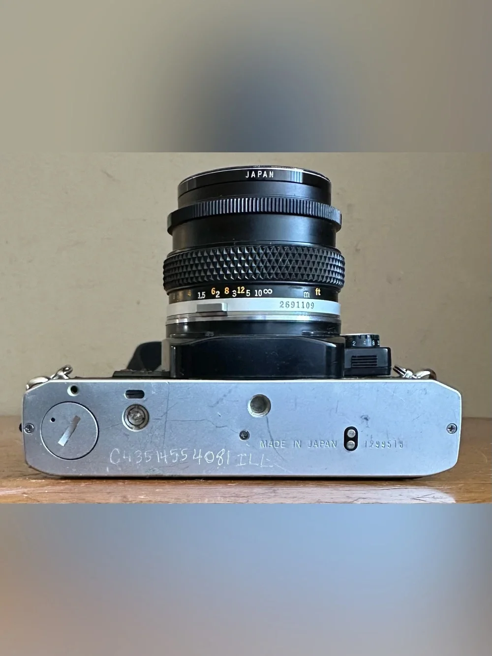Olympus OM-10 35mm SLR Film Manual Focus Camera w/ 50mm Lens Filter Kit